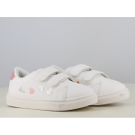sneaker wit met hartjes